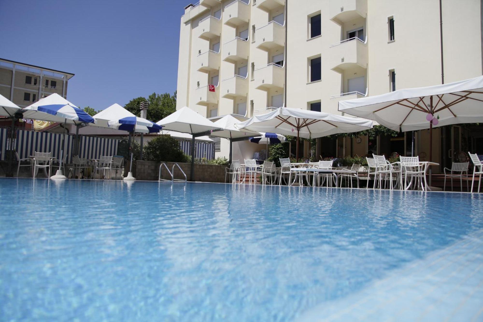 Hotel Sport & Residenza Cesenatico Εξωτερικό φωτογραφία