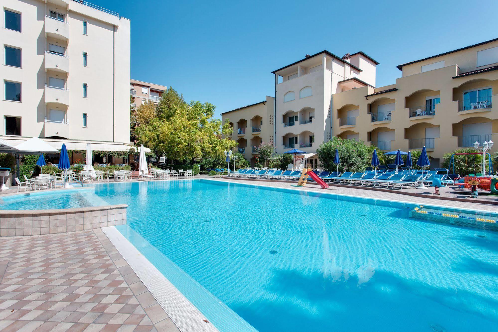 Hotel Sport & Residenza Cesenatico Εξωτερικό φωτογραφία